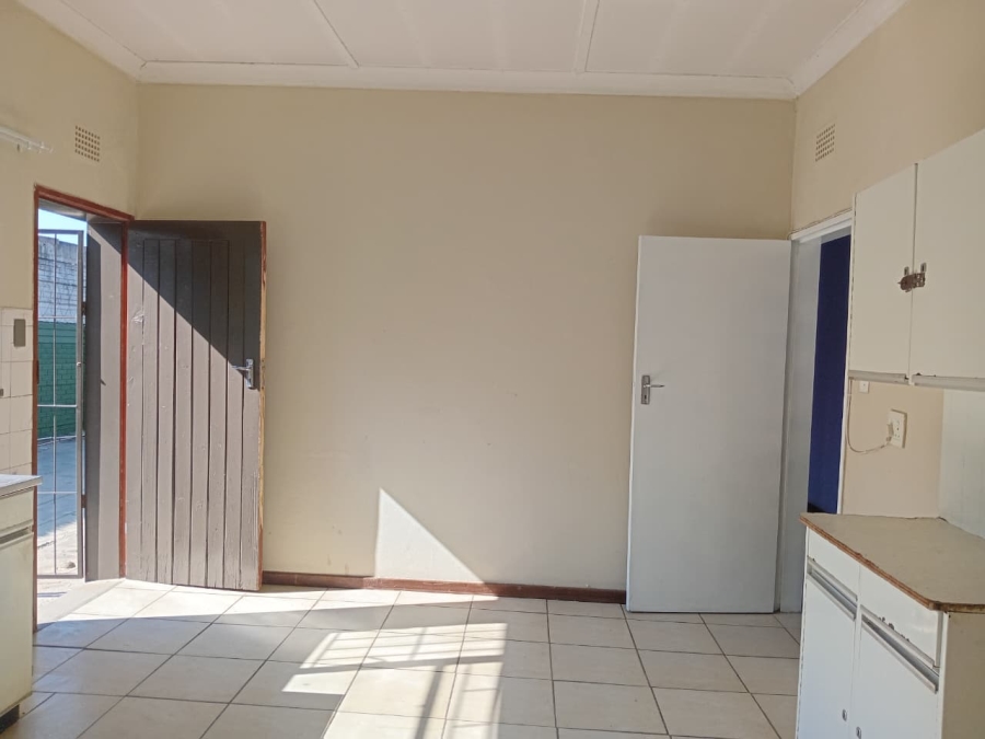 To Let 3 Bedroom Property for Rent in Oos Einde North West